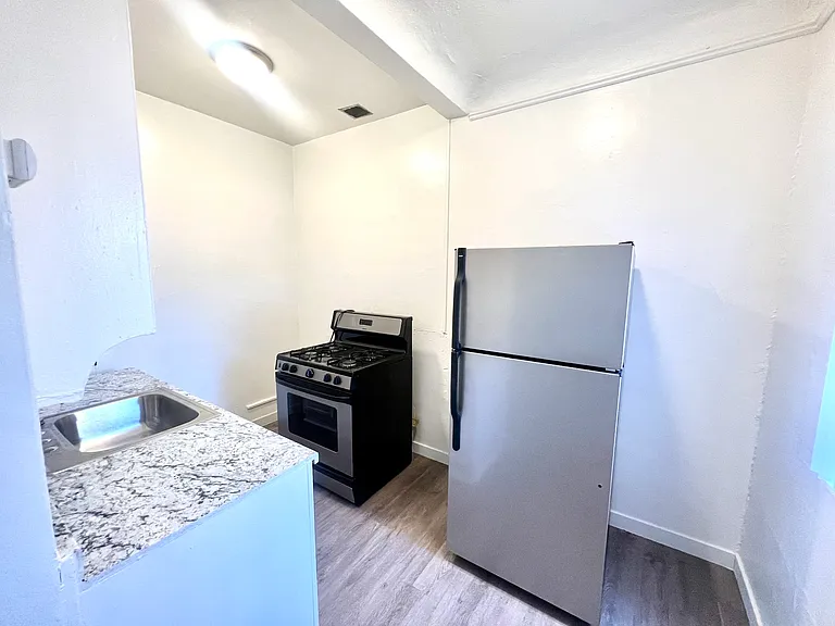 280 Witmer St — Photo 13