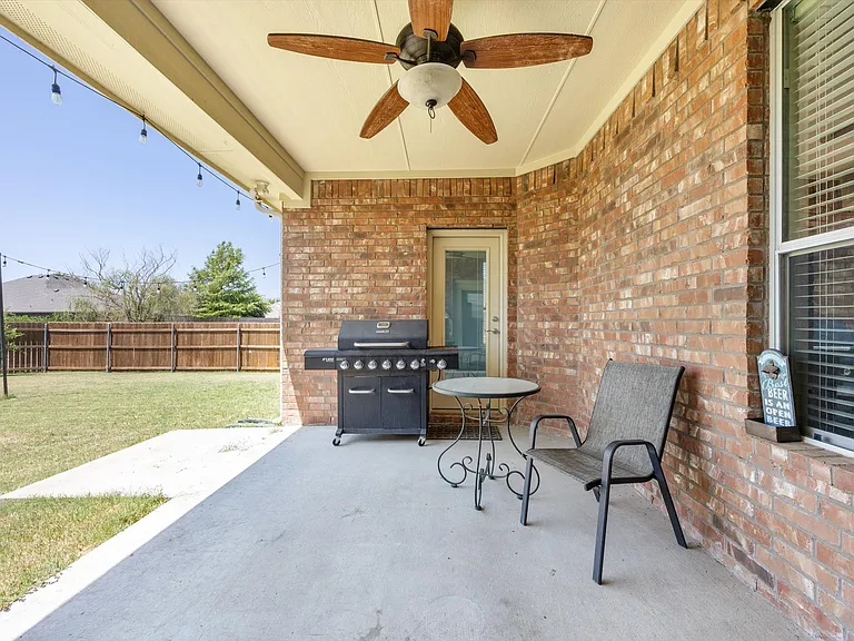 200 Shadybrook Dr — Photo 38