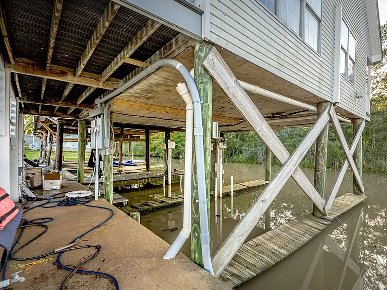 1102 Stanfield Point Rd — Photo 46