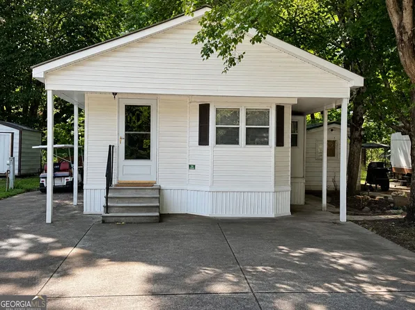 4126 Riverbank Run, Hiawassee, GA 30546