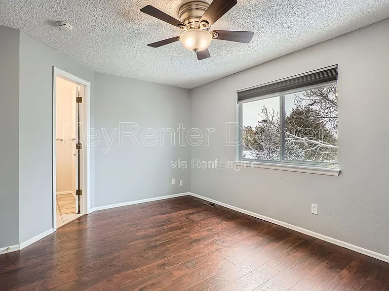 5742 W 114th Pl — Photo 20