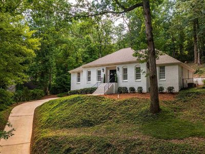 3711 Brookwood Rd, Mountain Brook, AL, 35223