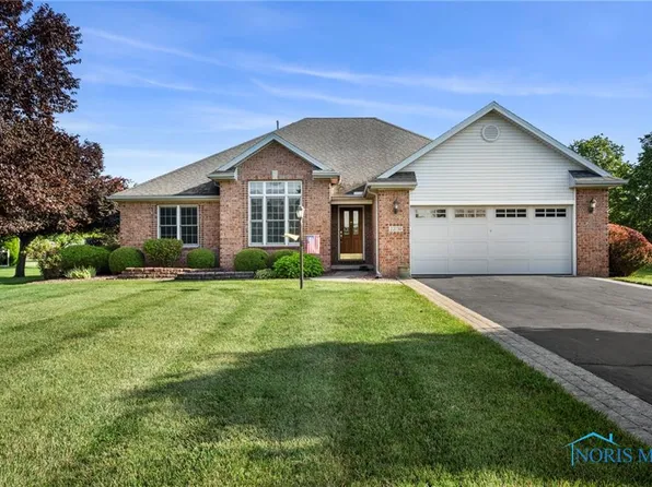 22130 W Red Clover Ln, Curtice, OH 43412