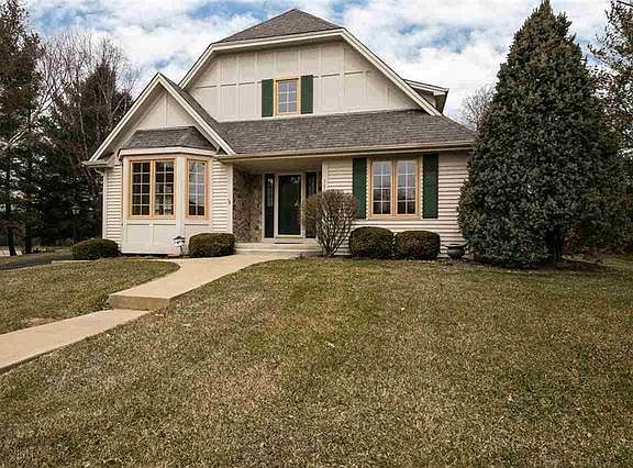 2nd image of 2805 Cotswold Cir