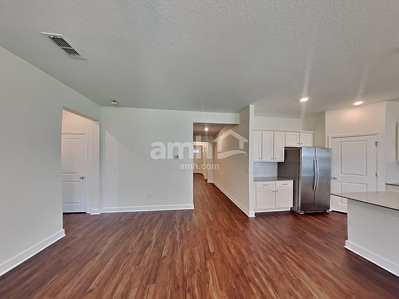 5th image of 33918 Thyme Dr