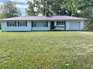 28480 Rochester Rd, Richland, MO 65556
