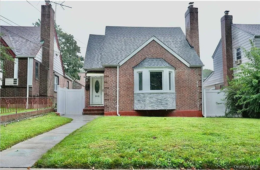 4 bed, 2.0 bath, 1325 sqft, $4,600 — Photo 2