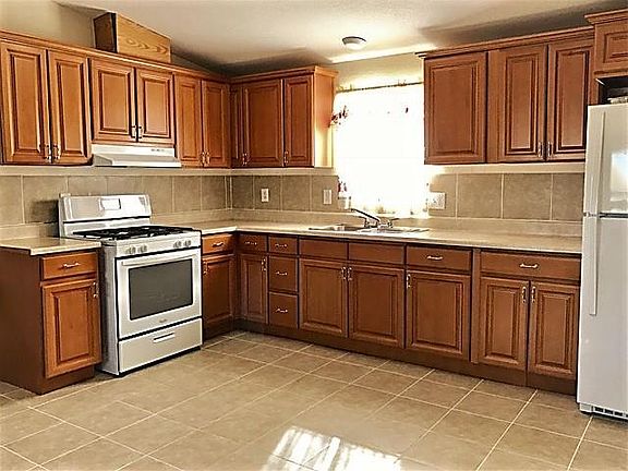 2nd image of 13209 Holt St