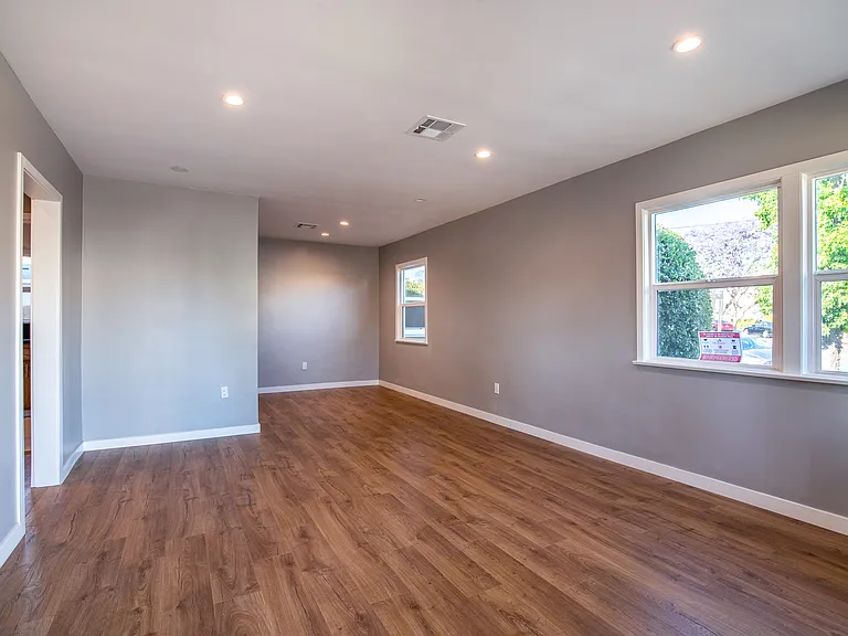 305 N Chevy Chase Dr #305 — Photo 11