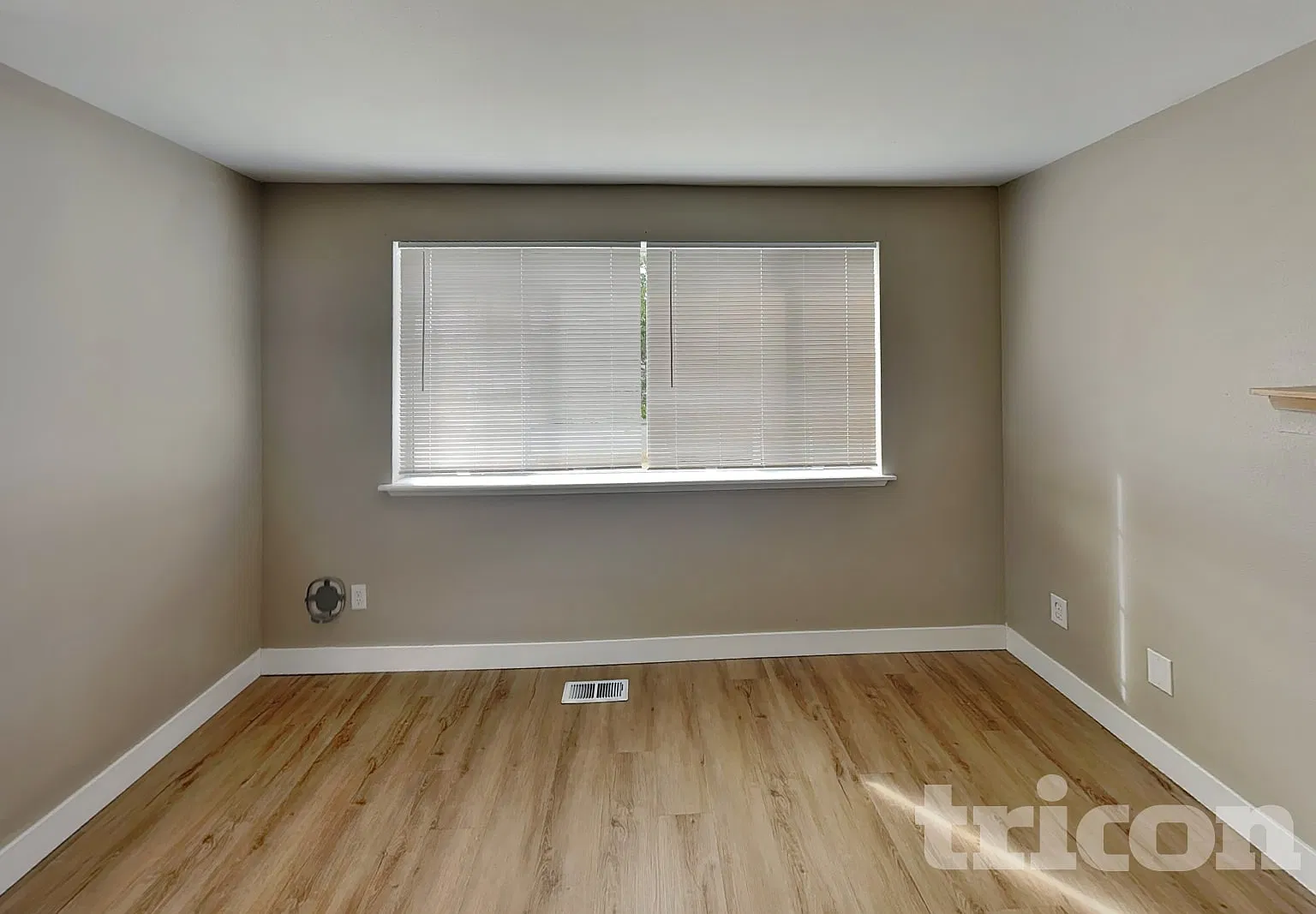 5925 Beltway Lp SE Lacey WA — Photo 2