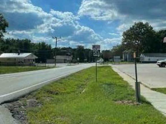 Exterior Neighborhood (street photo)