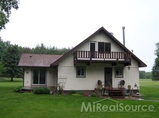 5916 Mills Rd, Deckerville, MI 48427