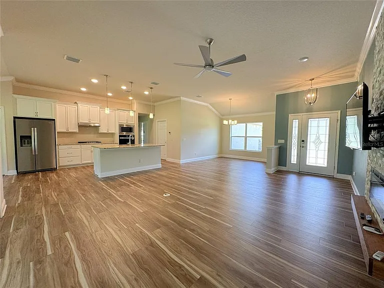 1724 E Gate Dancer Cir — Photo 6