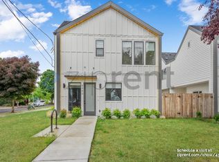 4990 SE Ogden St #5, Portland, OR 97206