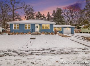 4656 Carrick Ave SE, Kentwood, MI 49508