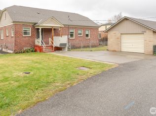 308 5th St, Chelan Falls, WA 98817