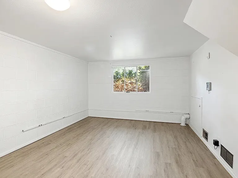 4256 Graham Ct #1 — Photo 11