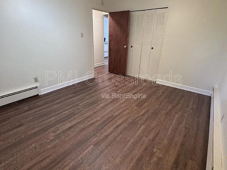 2323 Newton St #20 — Photo 5