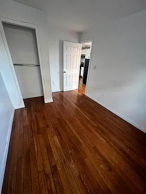 Rented by Delmark Realty LLC | media 21