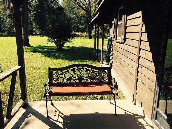 Front Porch to Right