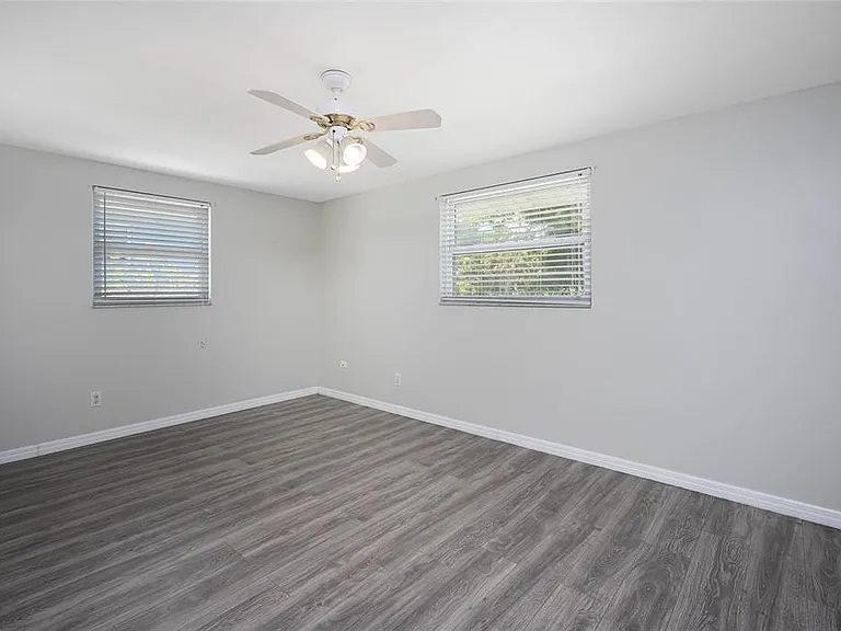 232 Pocono Trl E — Photo 24