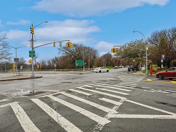 5th image of 69-49 Park Dr E #A