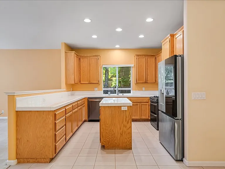 9759 Dawn Way — Photo 7