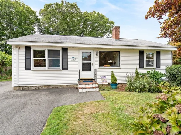 22 Burditt Rd, North Reading, MA 01864