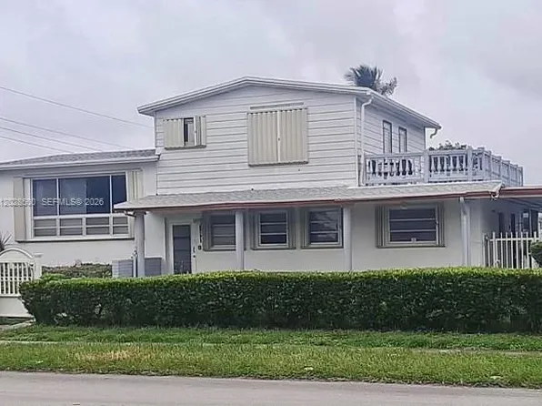 141 McArthur Pkwy, Pembroke Pines, FL 33024