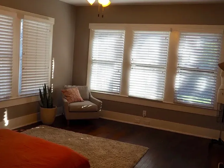 1118 W Mistletoe Ave — Photo 6