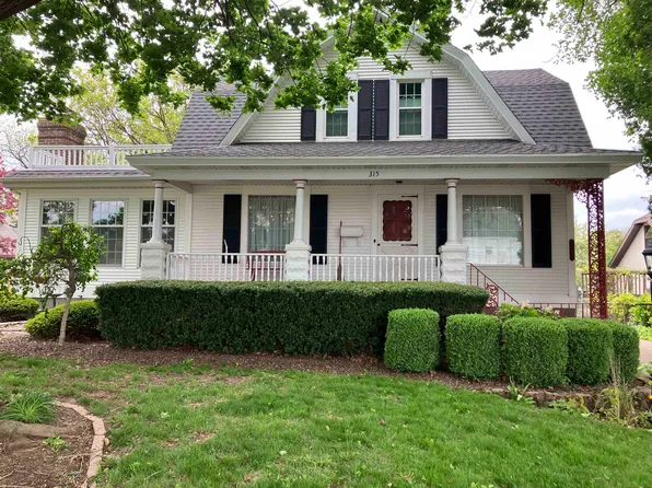 315 Lampert St, Oshkosh, WI 54901