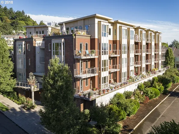 4280 S Corbett Ave Unit 203, Portland, OR 97239