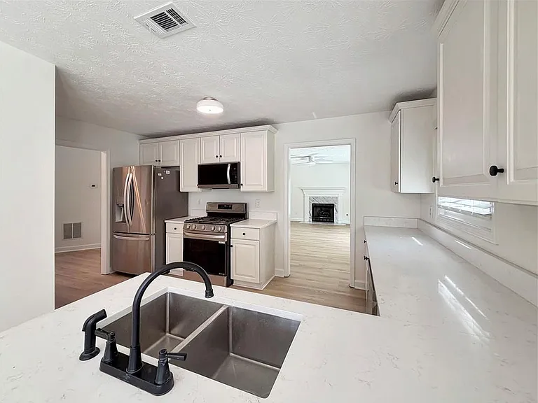 2845 Factor Walk Blvd — Photo 12
