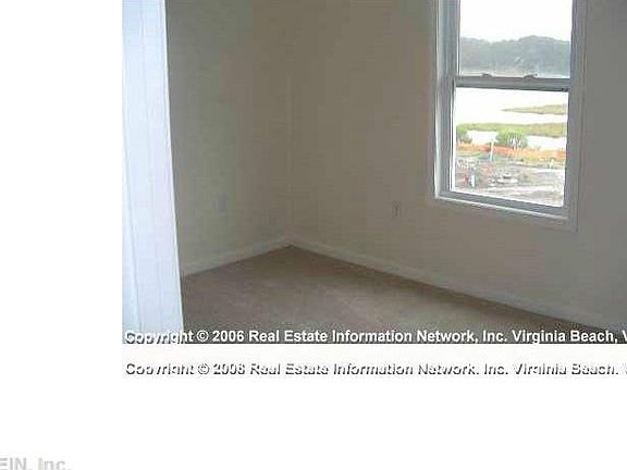 5th image of 9527 3rd Bay St APT 7