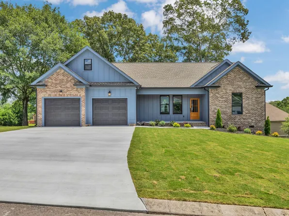 32 Seven Pines Ln, Chickamauga, GA 30707