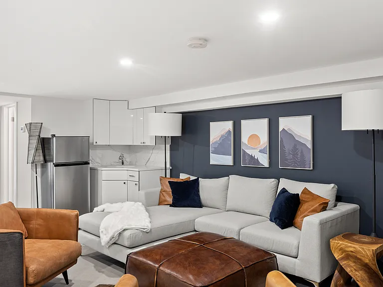 528 W 175th St #1 — Photo 31