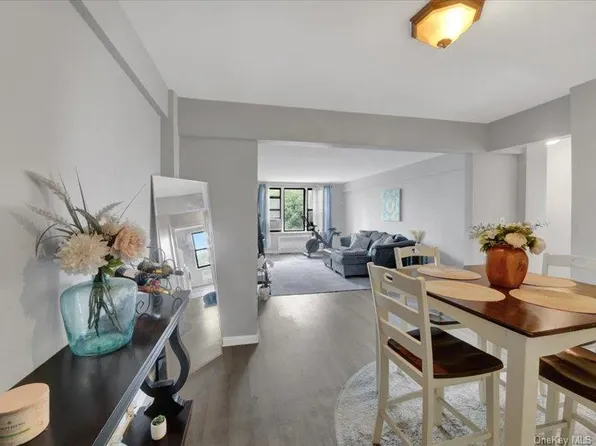 270 N Broadway #6H, Yonkers, NY 10701