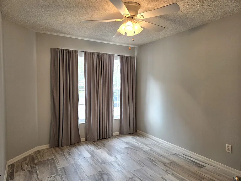 2102 Braxton St — Photo 17