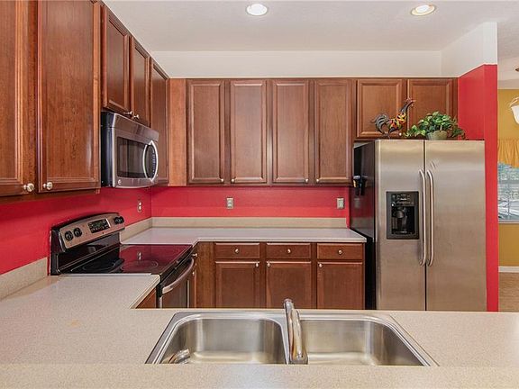 4th image of 6604 Holly Heath Dr