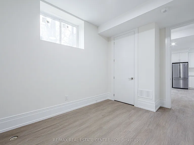 143 Balsam Dr — Photo 13