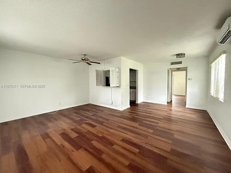 104 E Easthampton E #1 — Photo 2