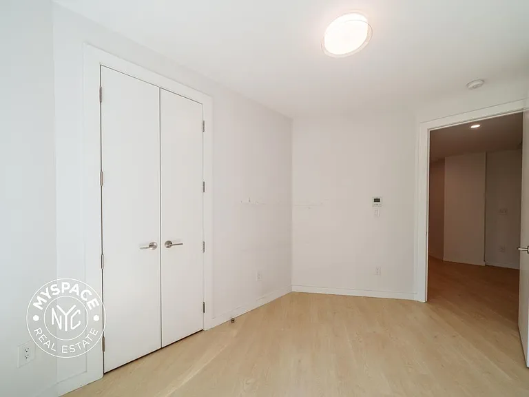 280 Meeker Ave #504 — Photo 8