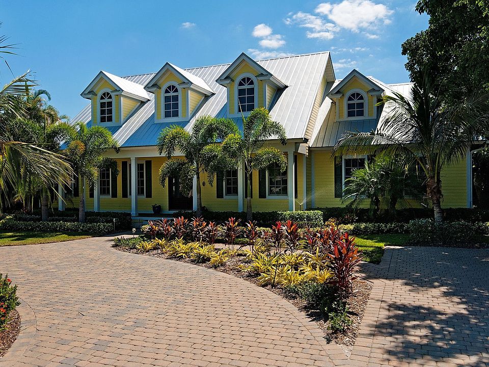 Fabulous curb appeal