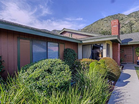 3rd image of 3401 Brookridge Rd