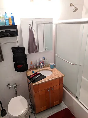 Rented by Stareal Group LLC | media 21