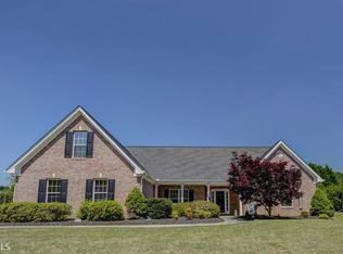 1604 Lake View Ct, Loganville, GA 30052