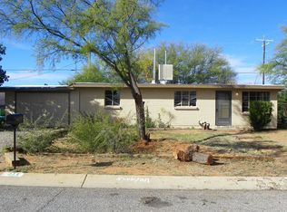 211 1st St, Huachuca City, AZ 85616