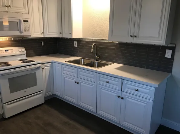 2429 Strivens Ave, Modesto, CA 95350