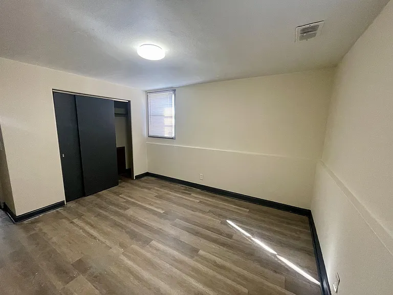 2419 Plymouth Ave N #2 — Photo 4