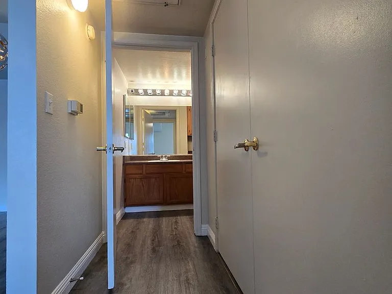 9620 W Russell Rd #1122 — Photo 16
